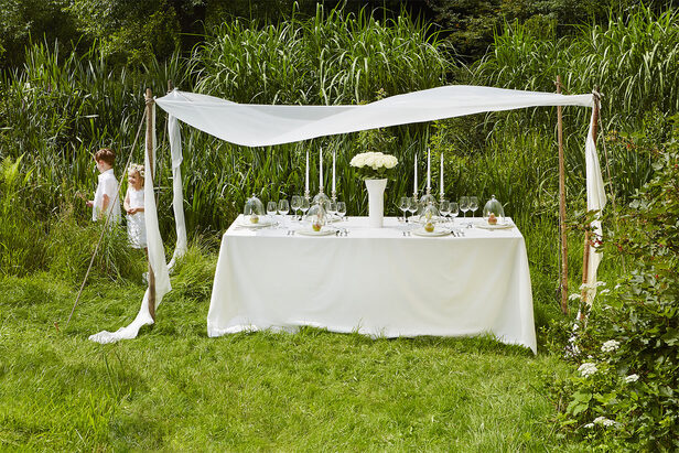 Garden Party season is open! <b>IAN BLASSHOFER</b> with his new personal 'Garden Table' stories