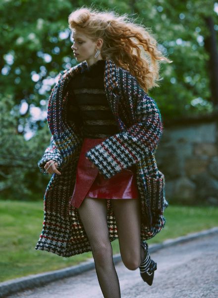 80er Vibes in der ELLE Sweden – Fotos von Johnny KANGASNIEMI und Styling by Lisa LINDQWISTER c/o LUNDLUND
