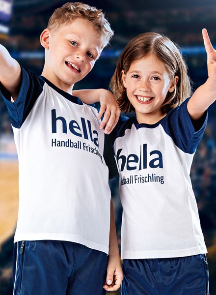 Anna Tarrin : DEICHMANN campaign motif, HELLA MONERALBRUNNEN campaign, MILUPA AUSTRIA print ads, and personal work