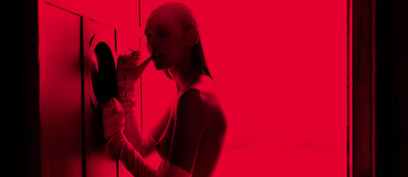 NUDE - die Gewinner der Kategorie 'NUDE' bei den GoSeeAWARDS 2016 : Gold für OLA RINDAL & MORTEN BJARNHOF, Silber für CARL KLEINER und Bronze für MONICA MENEZ' elastisch-fantastisches Lingerie-Special