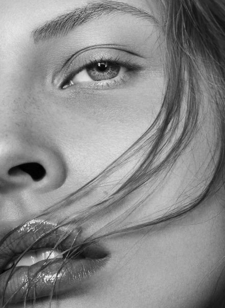 KARINA BEDNORZ : Hair-Explosions für BISOUS MAGAZIN, Kids Fashion für NEXT UK, Stills & Beauty für HARPER`S BAZAAR und HEELBOPPS Absatzschoner