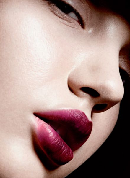 Model Karolina c/o EAST WEST MODELS presents you 'Shades of Lipstick' in HARPER'S BAZAAR Vietnam; we have three motifs for you on GoSee
