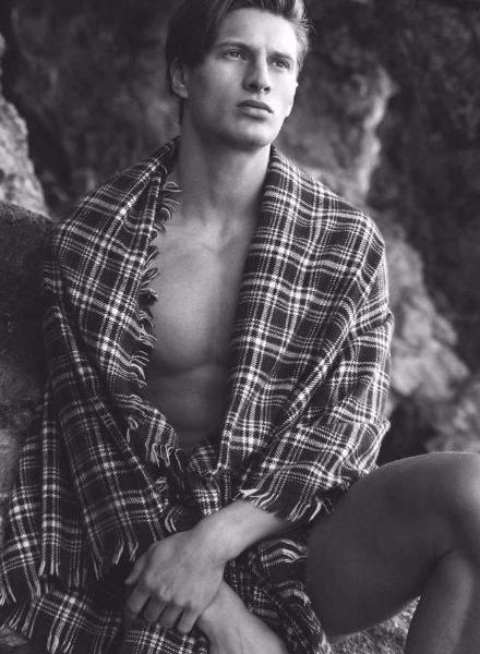 New at MCFIT MODELS : DeAnthony F., and we have a first portfolio for you on GoSee