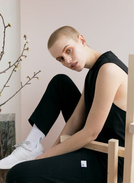ADIDAS Special in der L’OFFICIEL – Set Styling von Tina REISINGER c/o PERFECT PROPS