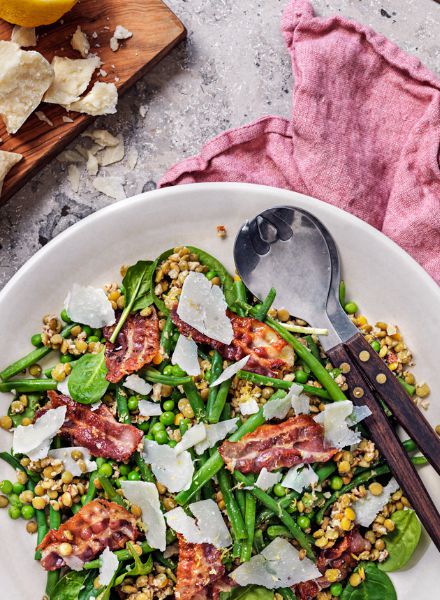 Appetizing foodstyling for MER SMAK from COOP, propstyling by Ulrika ERIKSSON c/o AGENT MOLLY & CO