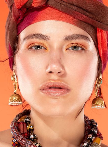 'Sensual Beauty' in WOW magazine Berlin, photographed by CARINA JAHN