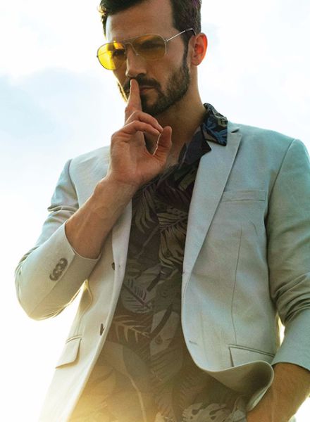 'Vice City' zeigt Euch sexy Male Model Adam COWIE c/o LOUISA MODELS im FANTASTICS Magazin, fotografiert wurde er für die Coverstory von Malc Stone