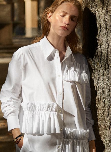 Model Rebecca Leigh Longendyke im Fashion Editorial der GRAZIA Croatia, fotografiert von Magnus Lechner - Post Production by RAMONA REUTER