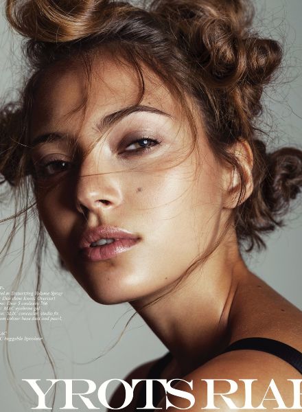 Captivating beauty editorial in ELLEMENTS Magazine - in front of the camera: EAST WEST MODEL Marisa S., photos by Silke Schlotz