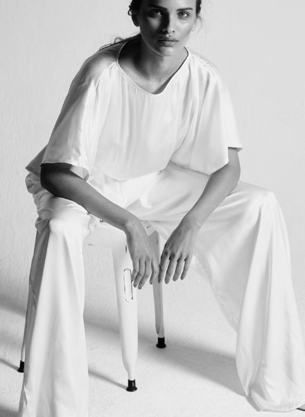 Model Taynara in L'OFFICIEL Latvia - styling Susanne MARX c/o 21AGENCY, photos: Alex Schier
