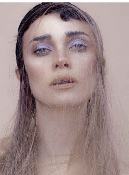 Super-Beauty-Editorial im LUCYS Magazin mit Model Lais MACHADO c/o LOUISA MODELS, Fotos Gian Andrea di Stefano