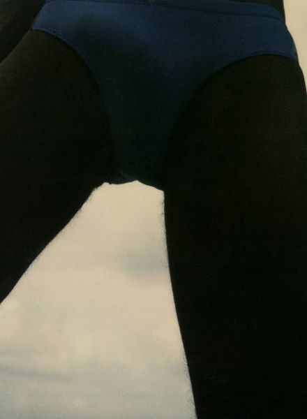 Pierre Keller. My Colorful Life der opulente XL-Bildband des Fotografen und Ex-Direktors der ECAL zeigt Polaroids mit viel nackter Haut, milchigem Fleisch & frechen Statements, entstanden im New York der Siebzigerjahre