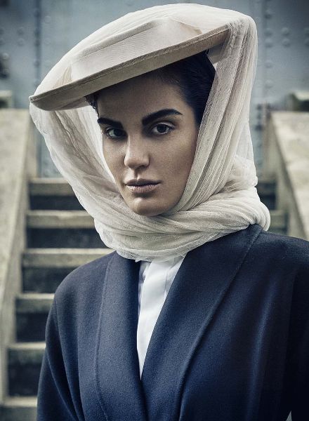 GoSee Tip : The Play Studios in Hamburg invite to 'Friday Rewind' on 29 March and present a pop-up exhibition on Bettina Lewin's photographic homage to astronomer Caroline Lucretia Herschel