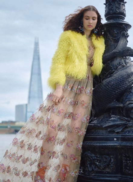Bernd Ott presents stylish streetwear impressions from London in Salve magazine and photographs the 'Spring Awakening' in Cape Town