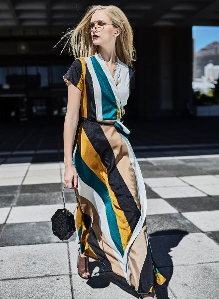 Bernd Ott presents stylish streetwear impressions from London in Salve magazine and photographs the 'Spring Awakening' in Cape Town