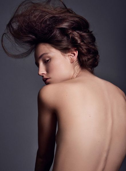 Big Hair Story in der VOGUE Ukraine - Hair & Makeup Sonja SHENOUDA c/o BIGOUDI , Fotos Dan Carabas