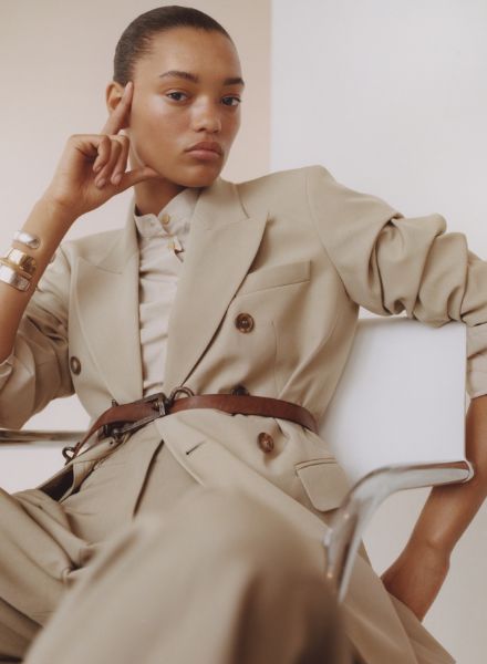 Spring 18 Looks in dem  WSJ-Editorial Mai '18 featuring Model Lameka Fox - Fotos Benjamin VNUK c/o LUNDLUND, Styling Laura Stoloff