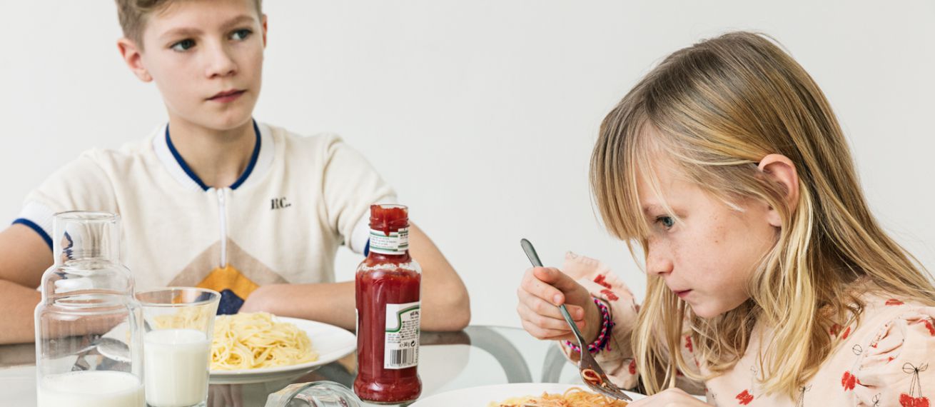 'Plat du Jour' - Kidswear Strecke im THE WAY WE PLAY Magazin, Fotos Hans ERICKSSON c/o AGENT MOLLY & CO