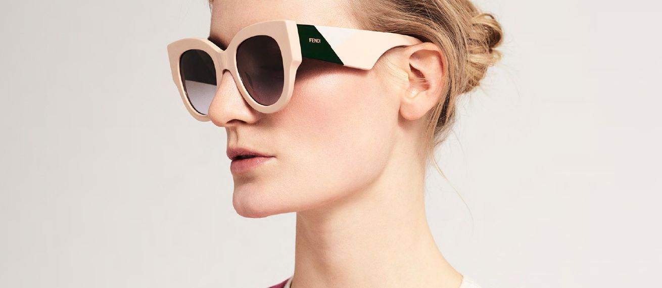 'Spring Moods' with Tori Braun in LATEST magazine – photographed by ASTRID M. OBERT