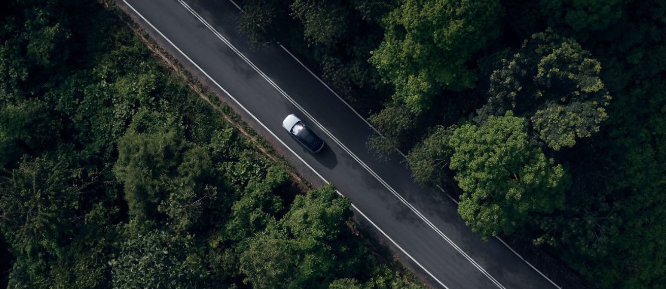 NIO Transportation campaign made in Kuala Lumpur – photographed by David DAUB c/o WILDFOX RUNNING