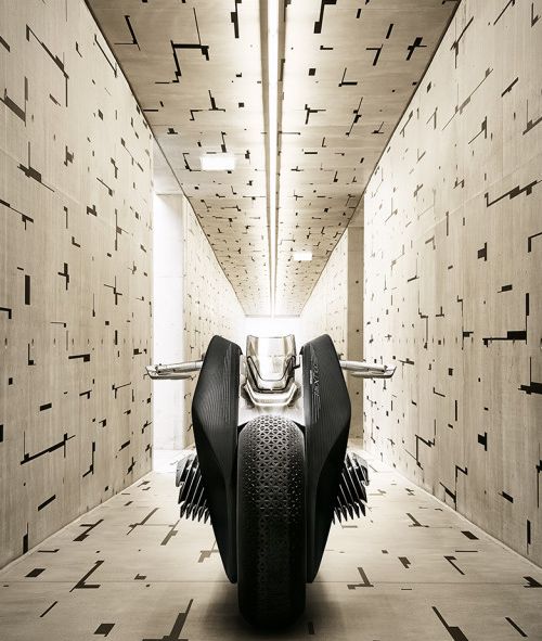 Julia Obermeier, Art Director of Photography at BMW Group Design, presenting the best-of concept vehicle photography on GoSee, is supporting the jury of the GoSeeAWARDS and will personally host the UPDATE!8BERLIN x BMW HOUR