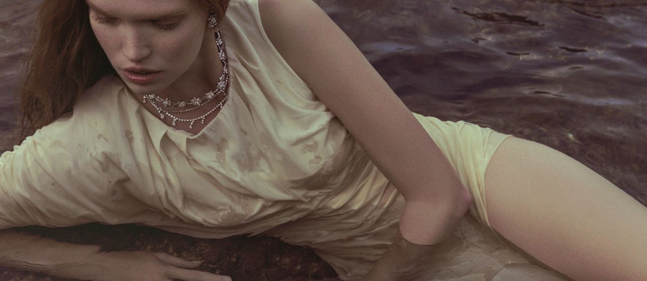 Für den italienischen Traditions-Juwelier GISMONDI und das PROCNE Magazin fotografierte Andreas ORTNER Model Luisa Bianchin in Portofino, Styling Ivana Toky, Production Tereza Bila