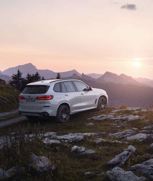 Der neue BMW X5 weiss wo es langgeht... und wie man als Erster ankommt. Die Fotos für BMW GROUP von Oskar Bakke - Postproduktion by CHIMNEY GROUP