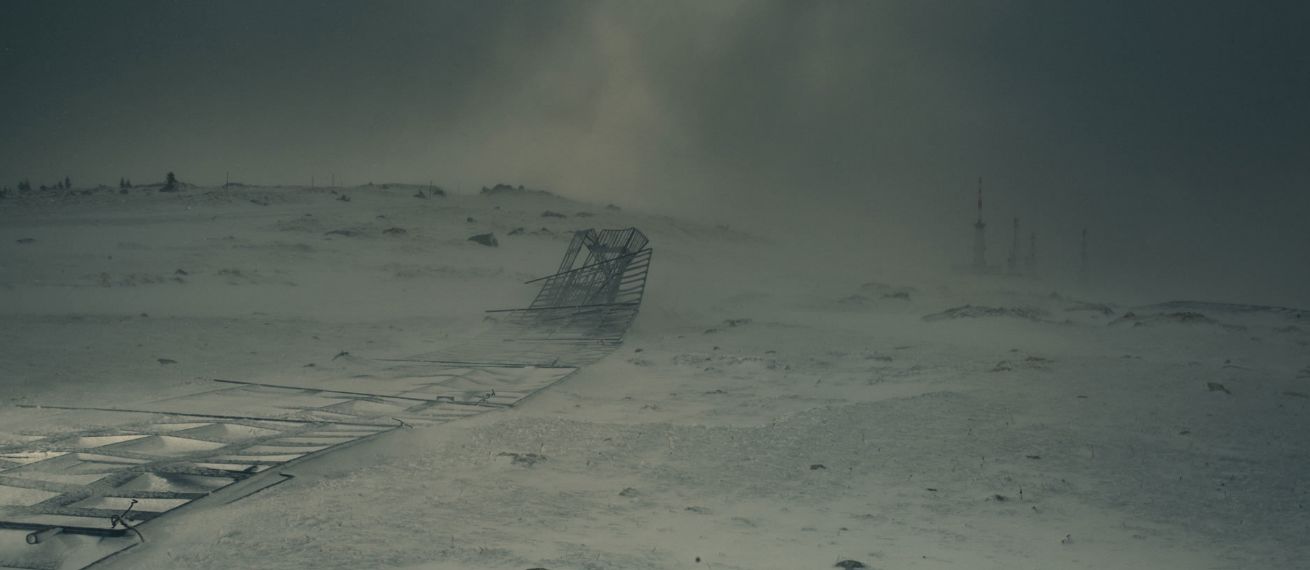Transfăgărășan - photographer Anke Luckmann presents you the photos from her visit to conquer the notorious Carpathian road in fresh snow