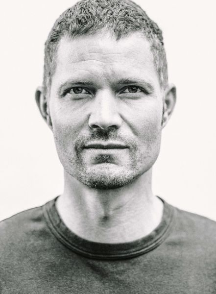 Simon Müller is the Oil Master - still life and food photography by Tina STURZENEGGER c/o VISUALEYES ARTISTS
