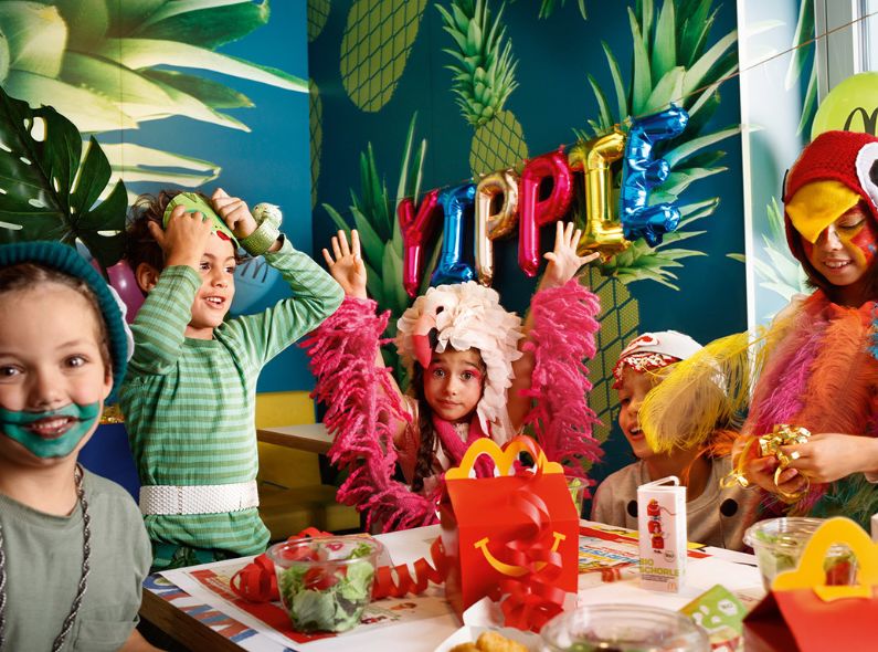 Bigoudi : Beautysupport für Baldessarini, Blue Fire Co, Styling für Mercedes, Mc Donald's, C&A, Vorwerk, Ebay Fashion und Foodsytling für BEEF! MAG und new entries Andrew Tungusow und Jasmin Zelenko