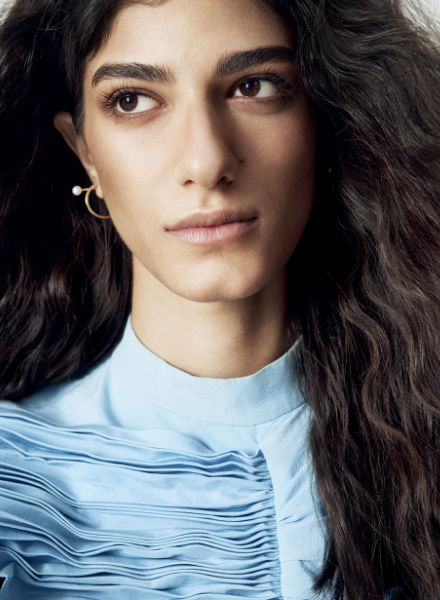 Jana Clevé fotografiert das türkische Top Model Günce Gözütok für das GLAMOUR Magazin - Post ONE HUNDRED BERLIN, drei Motive für Euch auf GoSee