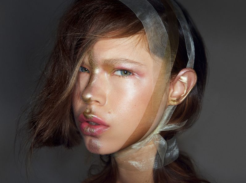 Lise Anne Marsal : photographs the LITTLE PAUL AND JOE EYEWEAR 2019 campaign and presents you her latest beauty works on GoSee