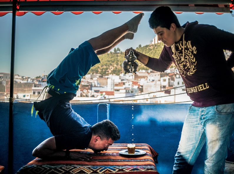 GoSee loves ... Journey to the Blue City (2014 – 2019) – a zeitgeist portrait of young adolescents in Morocco by visual artist KASHMIRWALA as a book and an exhibition in London