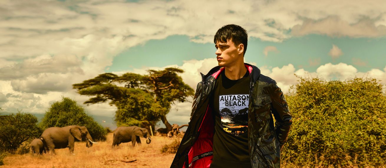 Autason HW 19/20 & Autason Black - die Africa Collection fotografiert von Sacha Tassilo Höchstetter mit Male Model Filip Hrivnak in Kenia