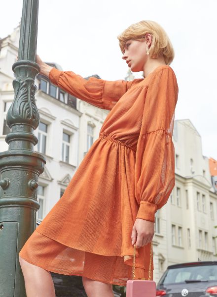 The trend summer 2020 in TM magazine – the editorial for the Berlin issue of Textilmitteilungen was photographed by Petra Fischer