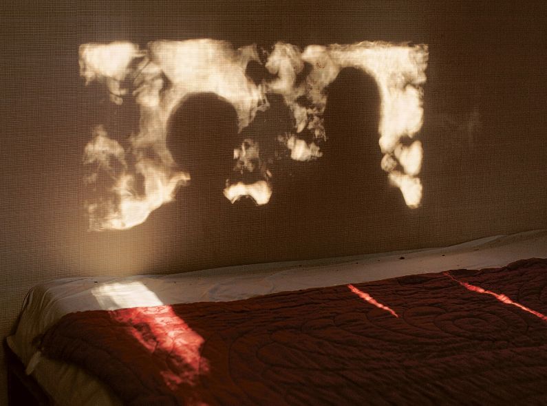 GoSee loves ... Anni Leppälä 'hyle | curtain | backdrop' – a poetic artists book by the Finnish photographer from the Helsinki School on the connection between individual photos and non-linear stories (Kehrer Publishing)