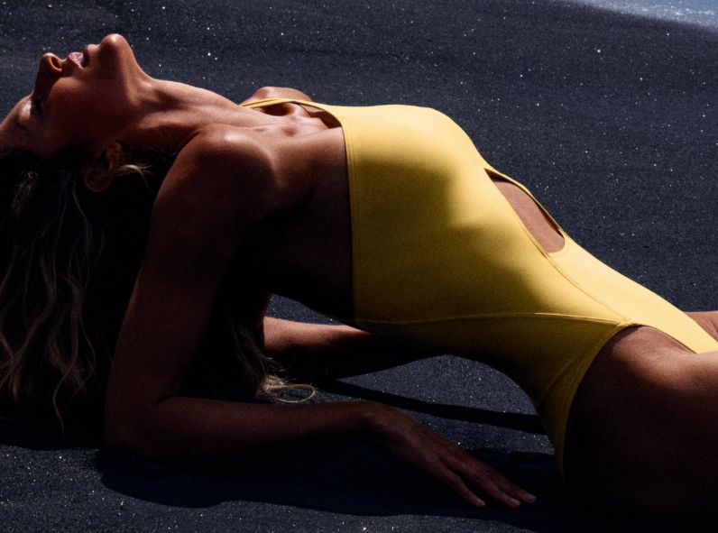 A last farewell from Summer : World Locations produced for VOGUE Paris on the island of Nevis with Gisele Bündchen and star photographer Mikael Jansson