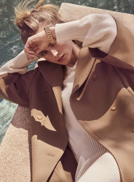 Model Ymre Stiekema in the Alea all Suites Hotel on the island of Zakynthos for the September issue of ELLE Germany – with photos by Andreas Ortner, styling by Fashion Director Pia Leonie Knoll, and hair & make-up by Marita Politou
