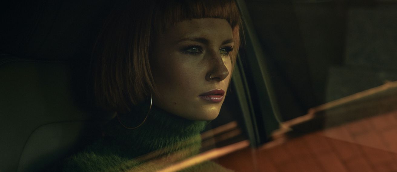 Stimmungsvolle Portfolioserie mit Volvo und Model von Fotograf Tomek Olszowski - Post by RECOM