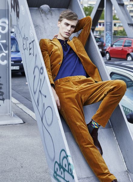Male Model Marc SCHULZE c/o VIVA MODELS in der L'OFFICIEL Lithuania, fotografiert von Christoph Musiol, Styling Bodo Ernle & Grooming Tony Lundström