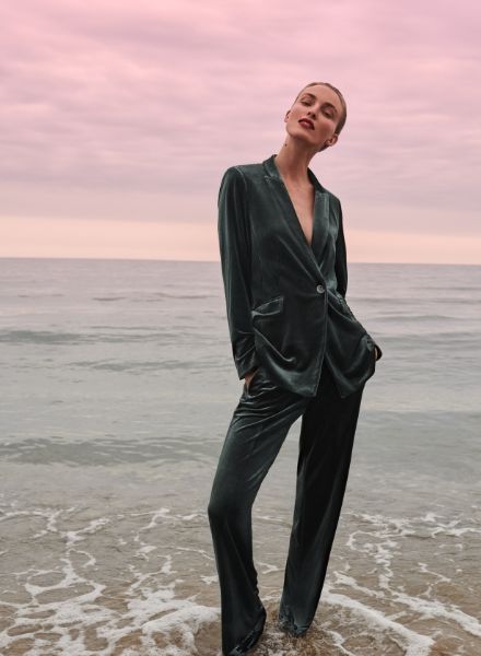 S'OLIVER X ELLE Germany Advertorial mit Topmodel Ymre Stiekema - fotografiert auf der griechischen Insel Zakynthos von Starfotograf ANDREAS ORTNER, Styling by Elle Fashion Director PiaLeonie Knoll, Hair & Makeup Marita Politou