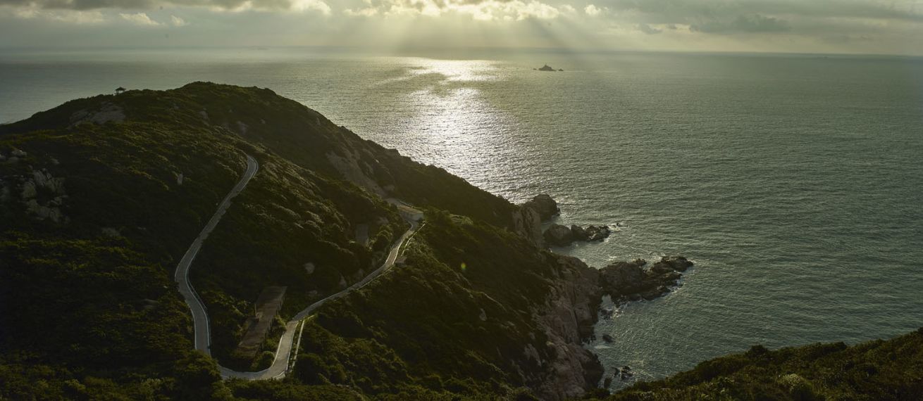 The JAGUAR F-Pace campaign – photographed by MARCUS PHILIPP SAUER in Shanghai