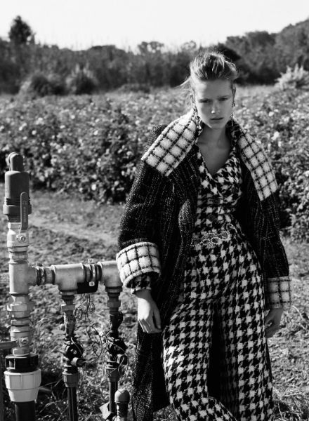 Olaf Wipperfürth fotografiert für die ELLE Romania im französischen Grasse - Hair & Makeup Peggy KURKA c/o LIGANORD