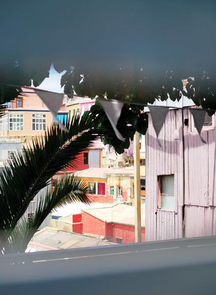 GoSee loves ...'FAR AWAY BUT CLOSE' von Jessica Backhaus - kleine Momente des Innehaltens, festgehalten in farbintensiven Momentaufnahmen auf den Reisen der Fotografin nach Chile