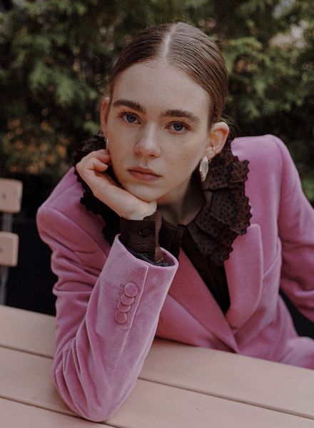 'IT'S GETTING COLD OUTSIDE' Model Leonie Otto im 5ELEVEN MAG mit Styling von DANIELLA PETROVICS c/o PERFECTPROPS (ph: Diane Betties)