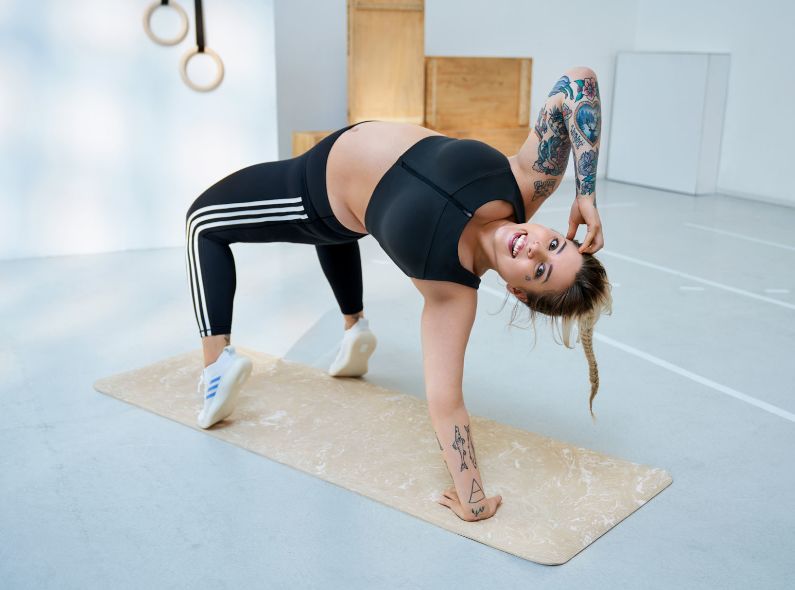 PAWEL FABJANSKI photographs the Adidas ‘Reimagine Sport’ campaign with Poland’s brand ambassador & role model Ewa Chodakowska for the agency Labcon
