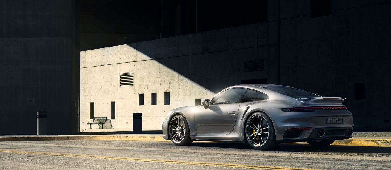 JAN STEINHILBER photographs catalogue motifs of the Porsche 911 Turbo S for KEKO in Los Angeles and Barcelona – ‘Nothing fancy but the car’