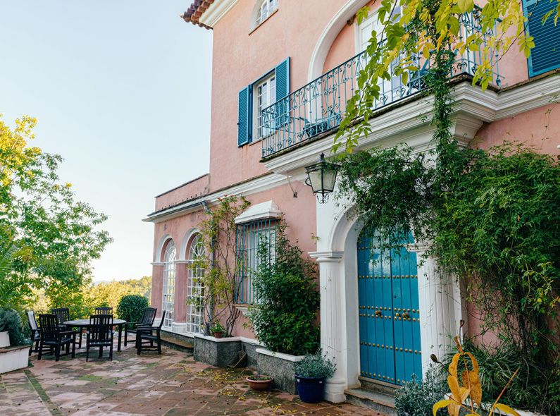 Welcome to the Finca Buenvino, hotel with culinary school, nestled in the Sierra de Aracena National Park near Seville – photos by Jonathan STOKES c/o SONJA HEINTSCHEL