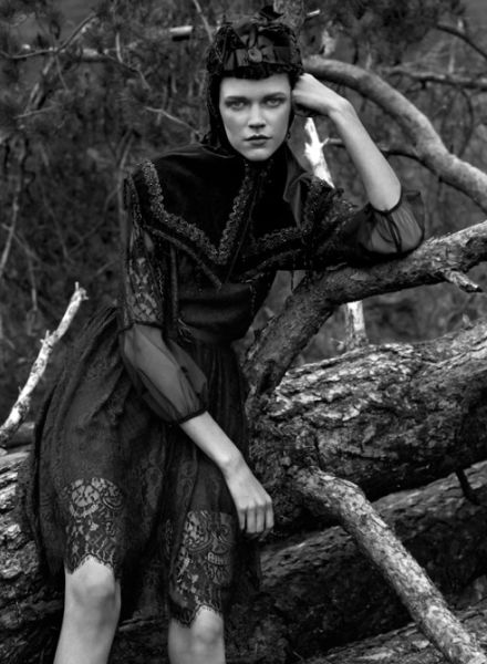 L’OFFICIEL UKRAINE with Antonia Wesseloh and hair & make-up by Anja Fichtenmayer c/o les Artists by Josef Stockinger