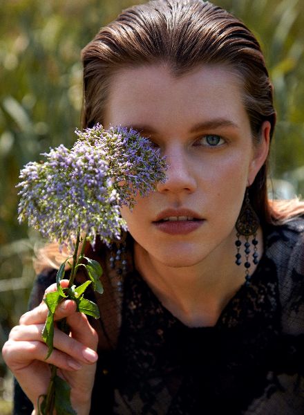 L’OFFICIEL UKRAINE with Antonia Wesseloh and hair & make-up by Anja Fichtenmayer c/o les Artists by Josef Stockinger